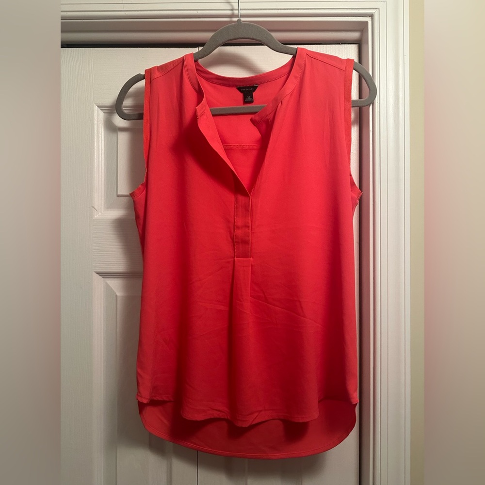 Ann Taylor Vibrant Coral Sleeveless Blouse Size M